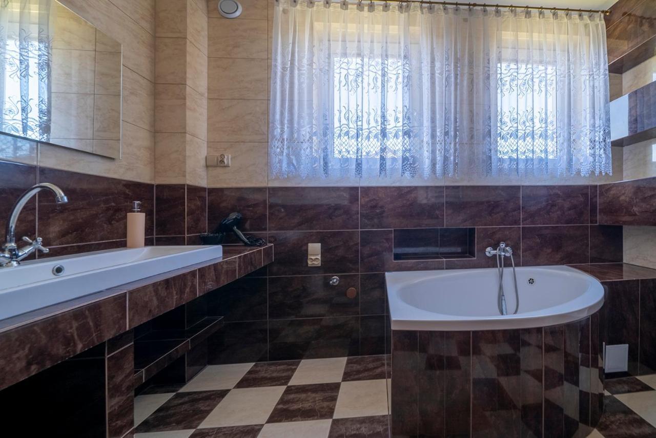 Pod Jedynkami Apartment Wladyslawowo Bagian luar foto