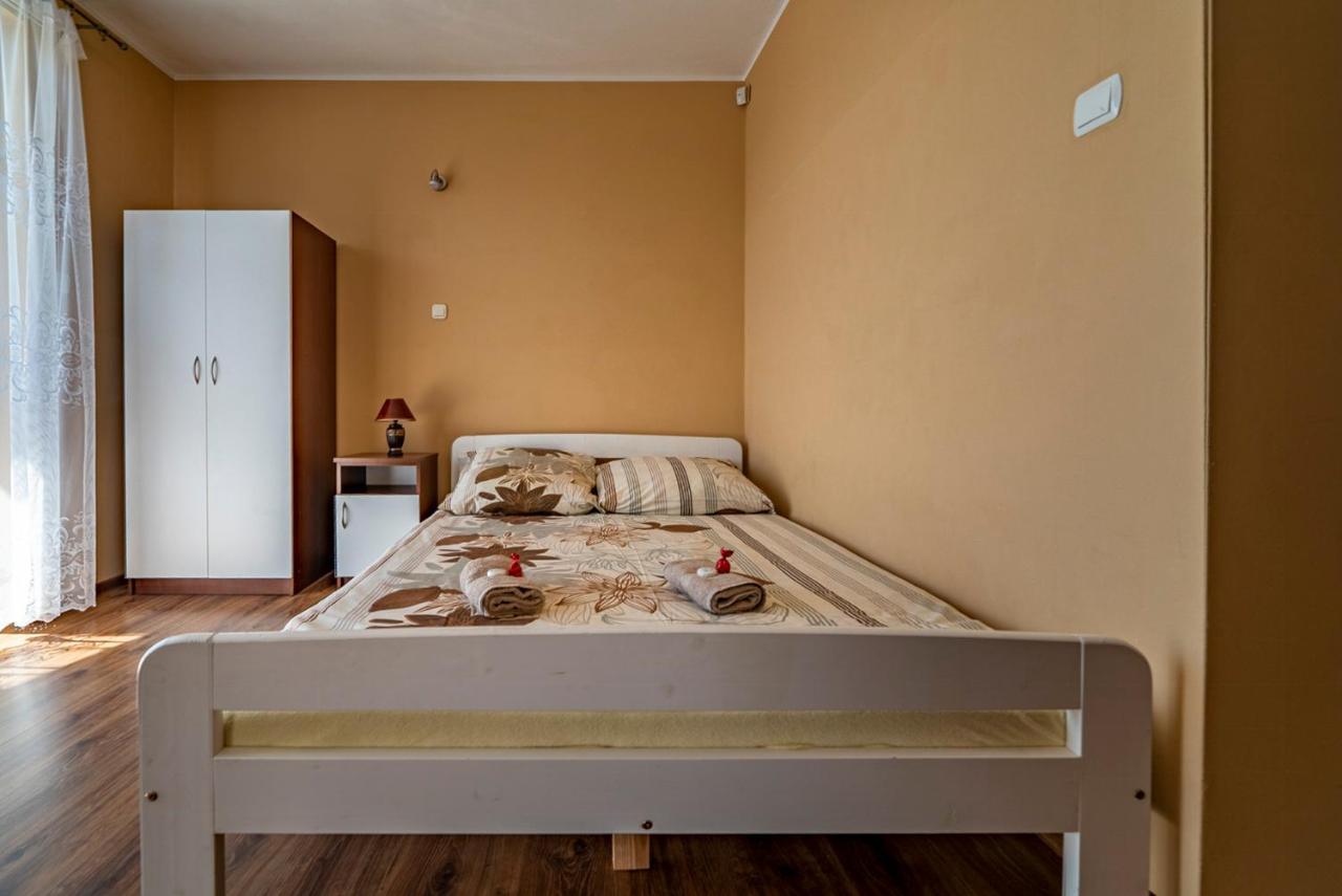 Pod Jedynkami Apartment Wladyslawowo Bagian luar foto