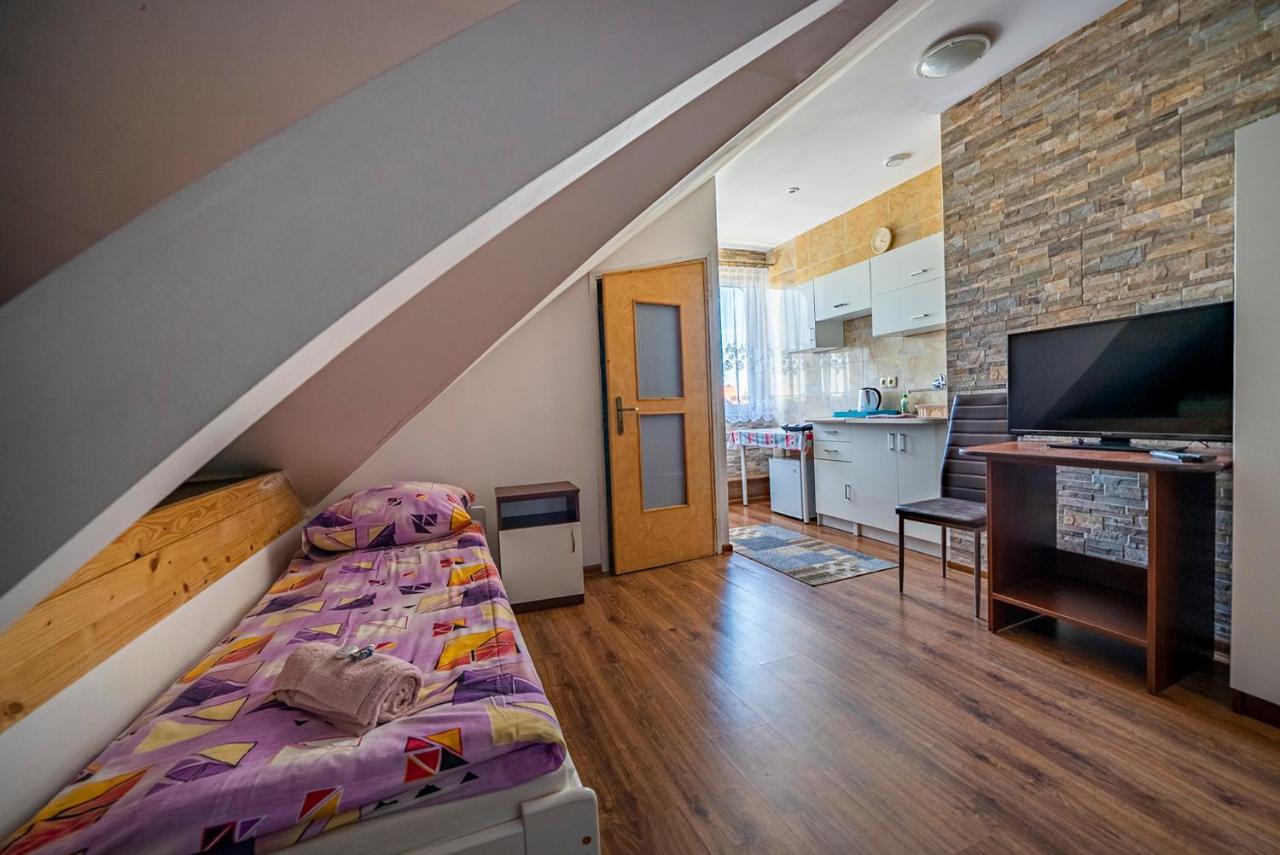 Pod Jedynkami Apartment Wladyslawowo Bagian luar foto